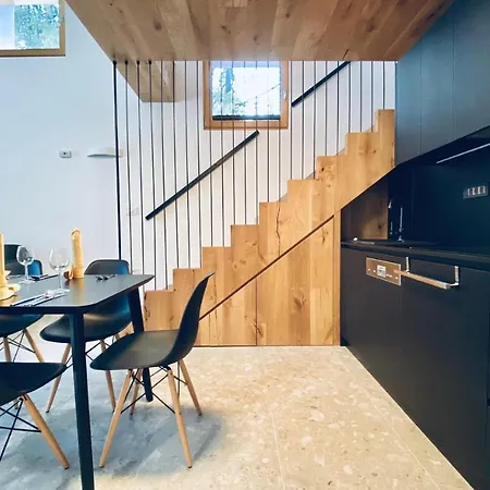 Semesterbostad Awesome In W/ 2 Bedrooms *