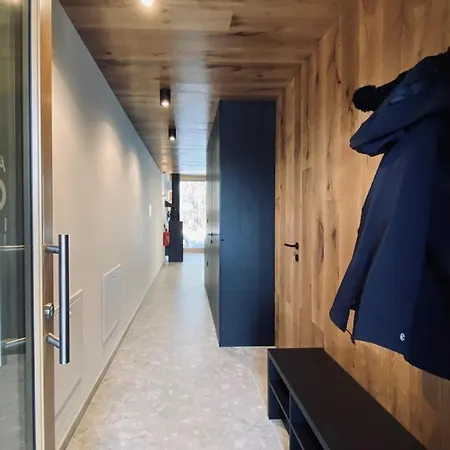 Awesome In W/ 2 Bedrooms *