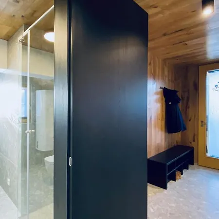 Awesome In W/ 2 Bedrooms Hébergement de vacances *